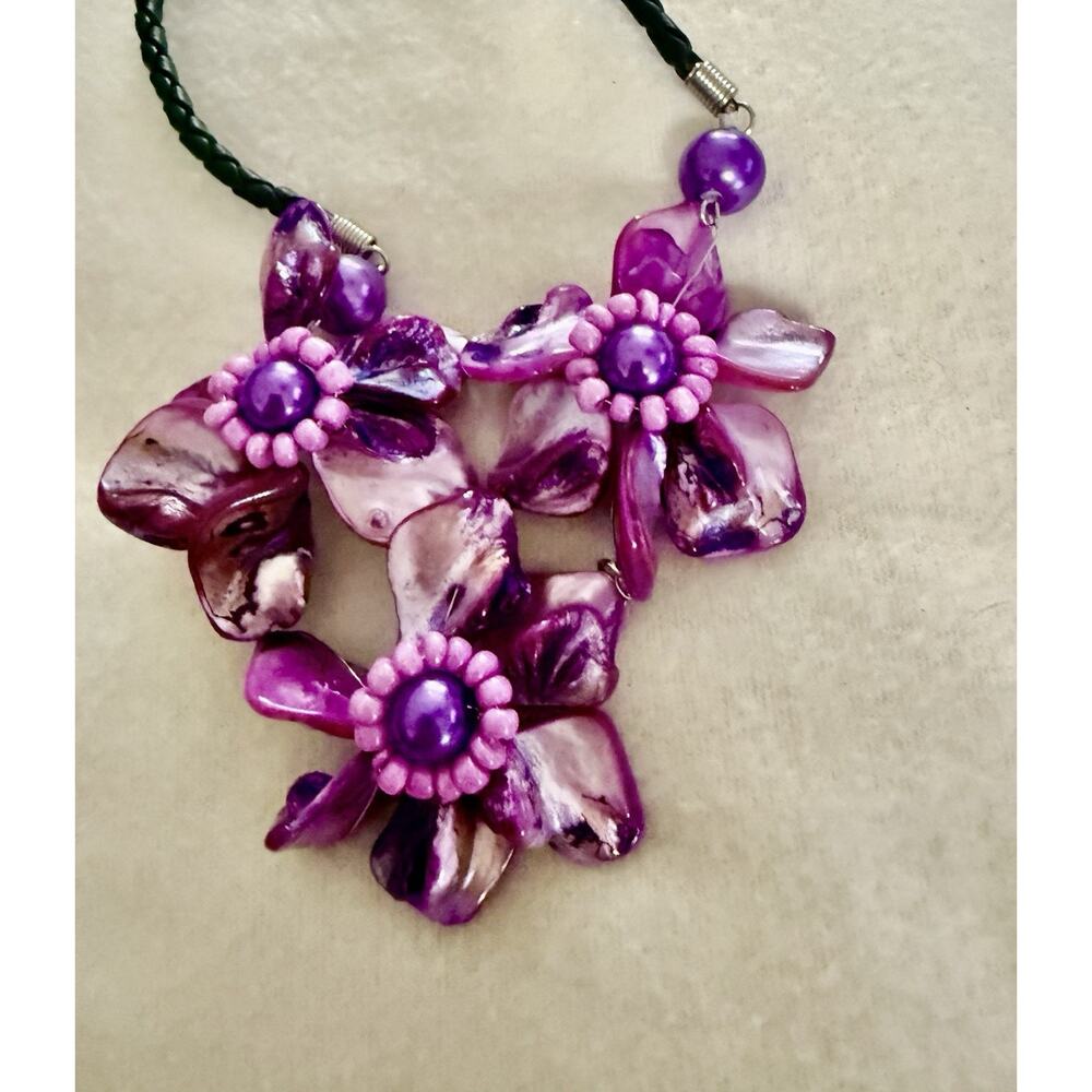 Pearl Center Triple Purple Agate Flower Beachy Necklace